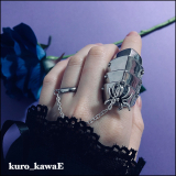 kuro_kawaE / 蜘蛛のアーマーチェーンリング