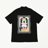 QOOZA × 丸尾末広コラボ /「DDT」ハイネックTシャツ